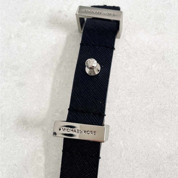 Michael Kors leather thin belt black , size small - Picture 2 of 5